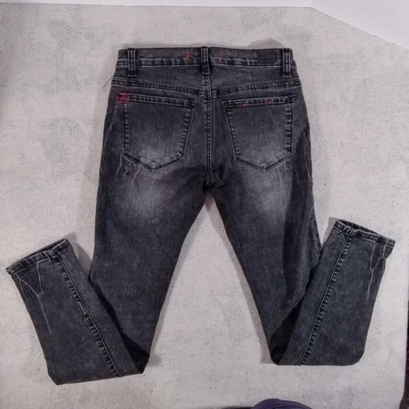 BDG 26x30 Cigarette Mid Rise Black Dark Gray Jeans - Picture 5 of 8